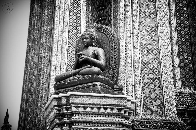 Buddha black and white
