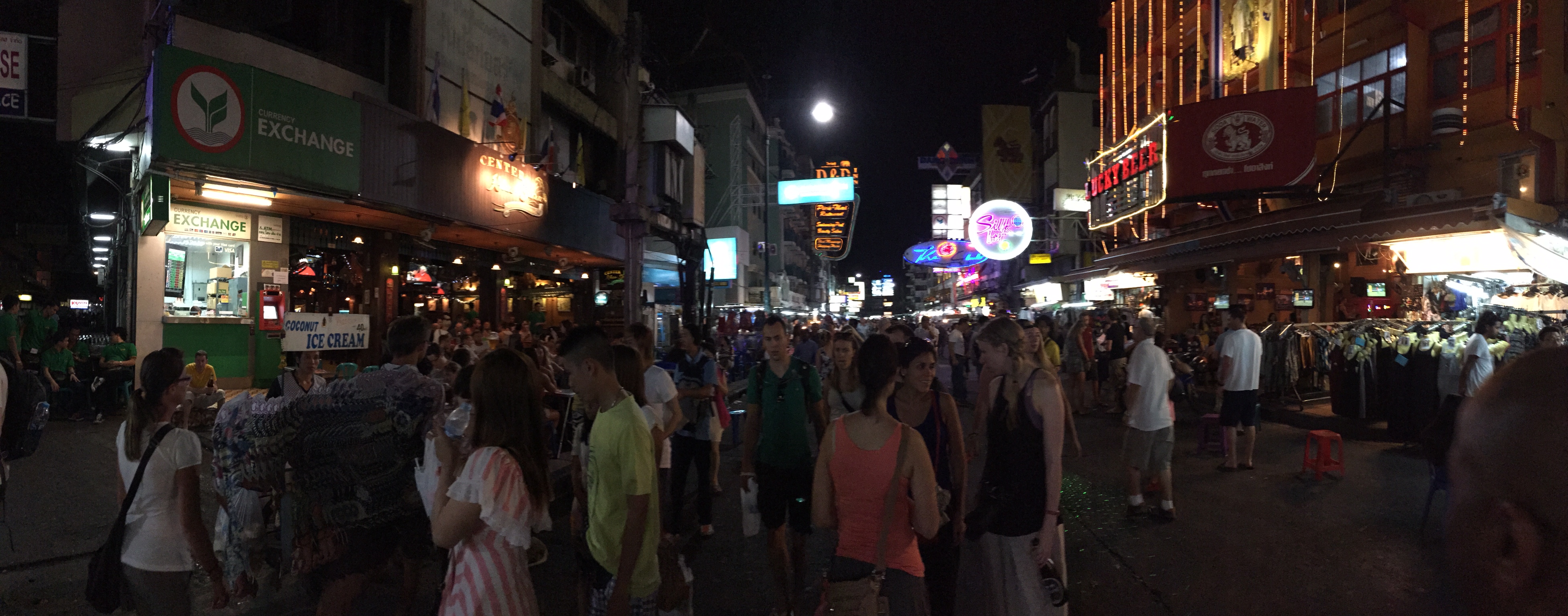 Packed Khao San